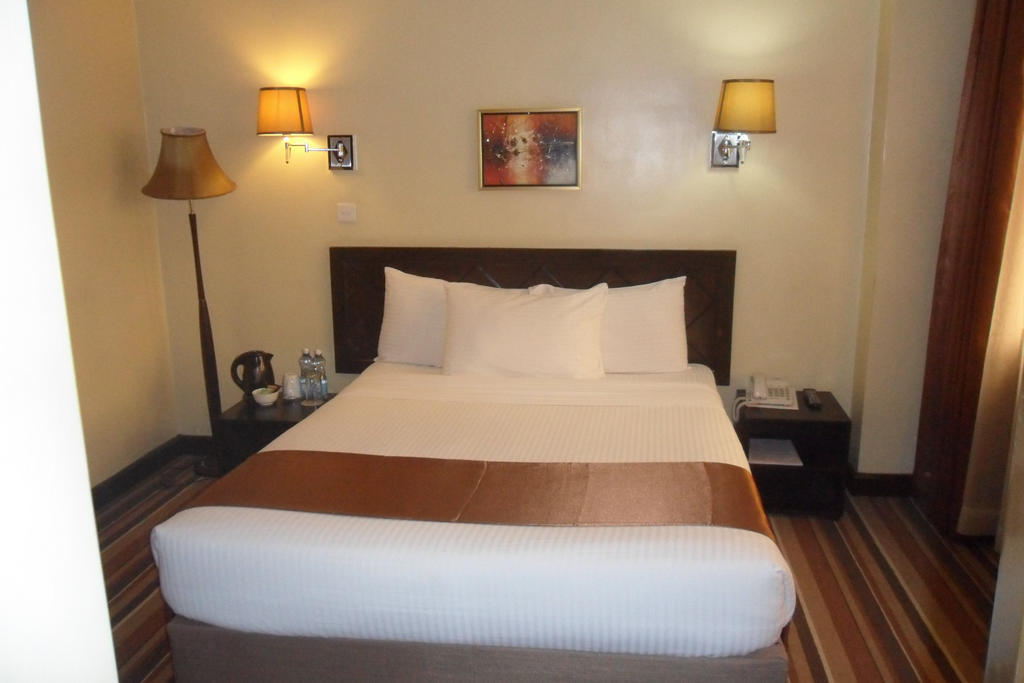 Summerdale Inn Nairobi Rum bild